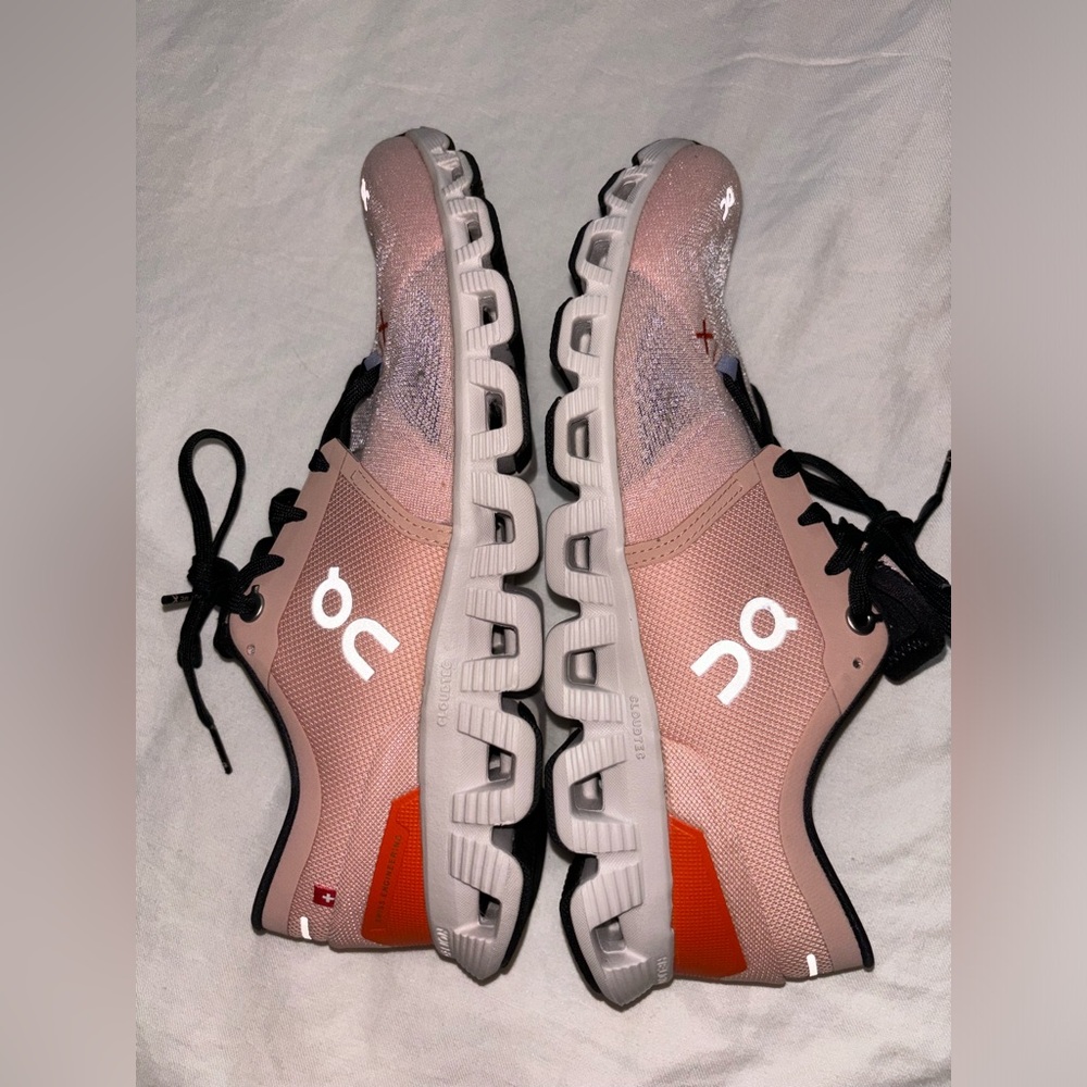 Brand new never worn 9 women’s